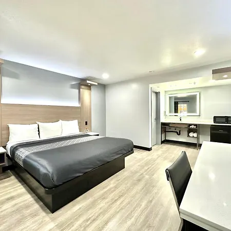 Express Inn & Suites Ontario Airport-2